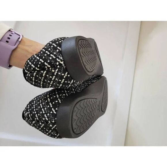 VIVAIA Tweed Black Point Toe US7, 37.5 - Picture 10 of 10